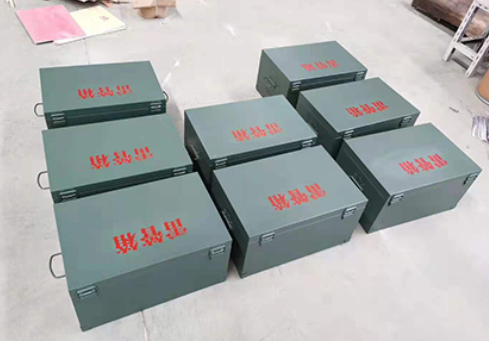 宿松炸药箱和雷管箱一般是怎么存放的？